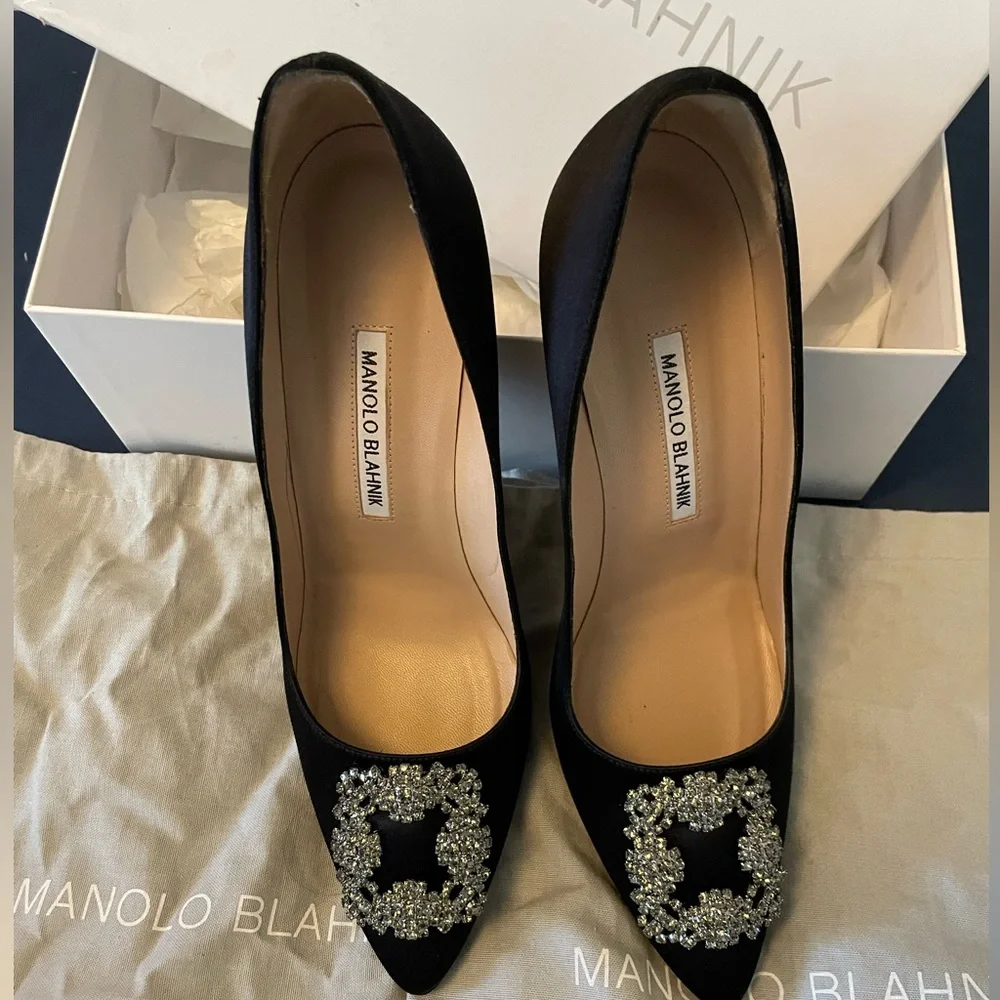 Manolo Blahnik Hangisi Black Satin Crystal Embellished Pointed Heels Pumps - Picture 2 of 8
